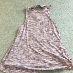 Sleeveless flowy tank